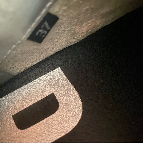 P448 John Delhisil Sneakers Lace Up Low Top Leather Shoes Women’s EU 37 / US 7 - Picture 10 of 10